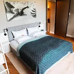 Hotel Glanzstoff 4*