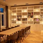 Hotel Glanzstoff