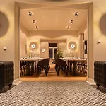 Hotel Glanzstoff 4*