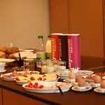 Glanzstoff Hotel 4*
