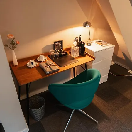 Glanzstoff Hotel 4*