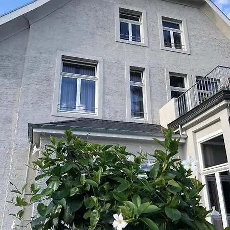 Hotel Glanzstoff