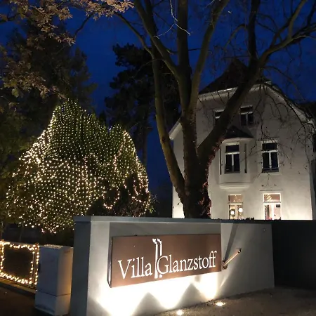 Glanzstoff Hotel